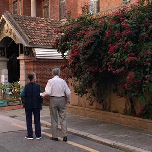 国产良心剧大尺度烈火红梅
