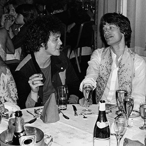 又黑又大国产无遮挡
