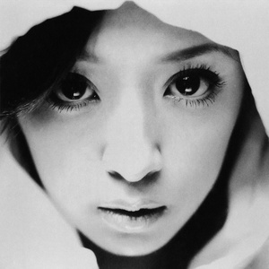 公和我在厨房添我奶头
